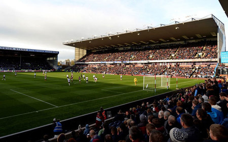 它不断激励 它不断激励