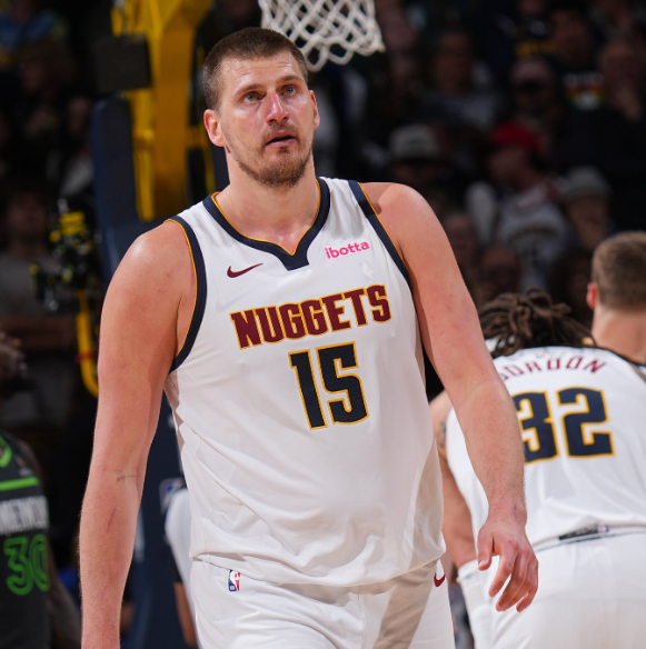 更是整个高 更是整个高